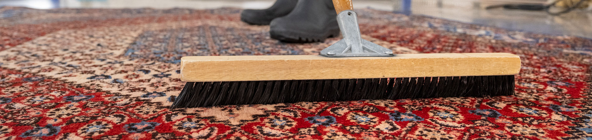 Banner of rug cleaning methods