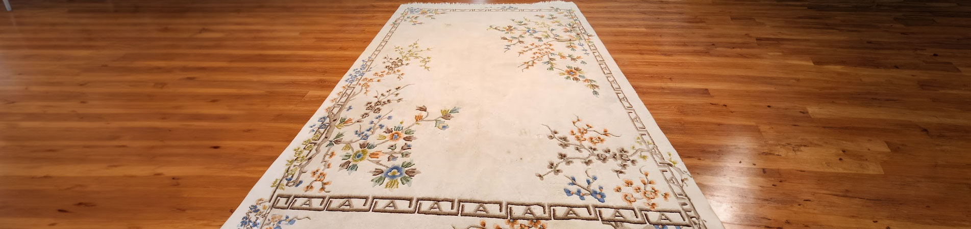 Banner of wool rug