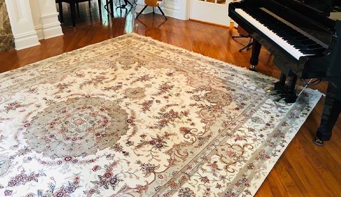 Portuguese rug placed on the floor